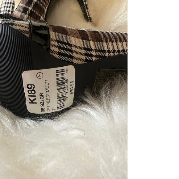 NWT Le Chateau Tartan shoes Wedding Plaid Black White Heel Stilettos Herring - Picture 3 of 5